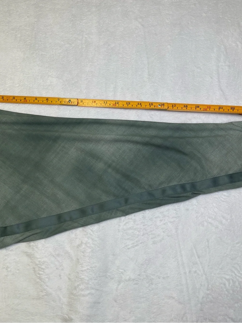 Athleta Nolita Slim Tapered Sage Green Printed Crop Pants - Size 6